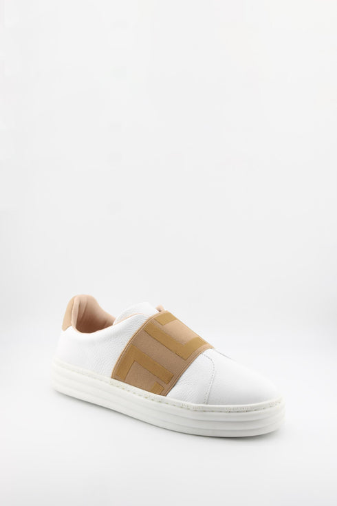 Luz da lua Perforated Slip-On Sneakers with Geometric Trim